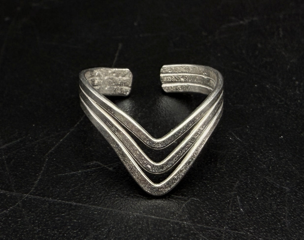 Sterling Silver Adjustable Size Chevron Toe Ring