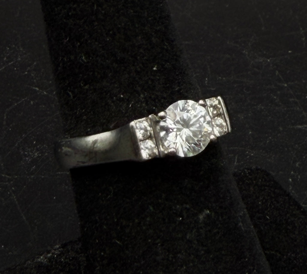 Vintage Sterling Silver Cubic Zirconia Ring - Size 6.25