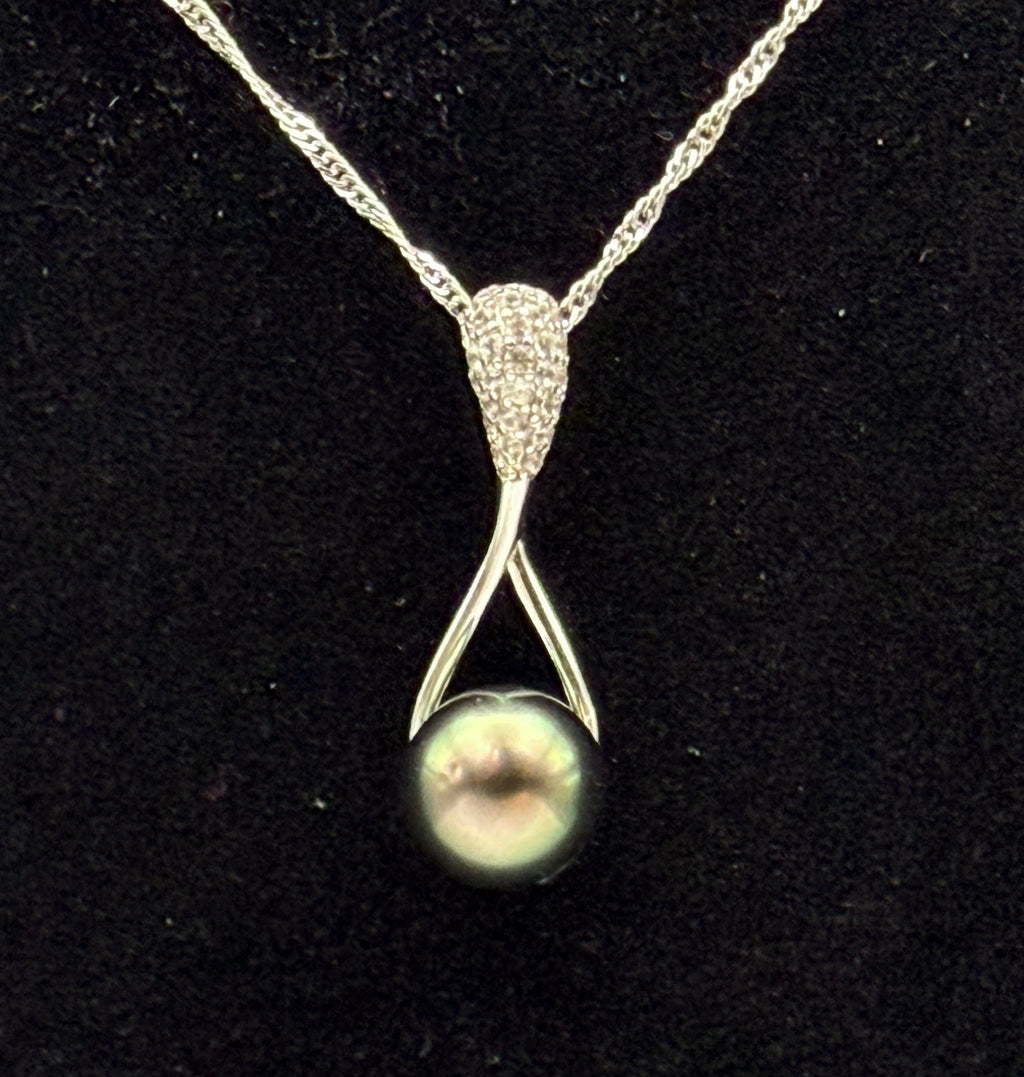 Vintage Tahitian Pearl and Zircon Pendant Sterling Silver Chain Necklace