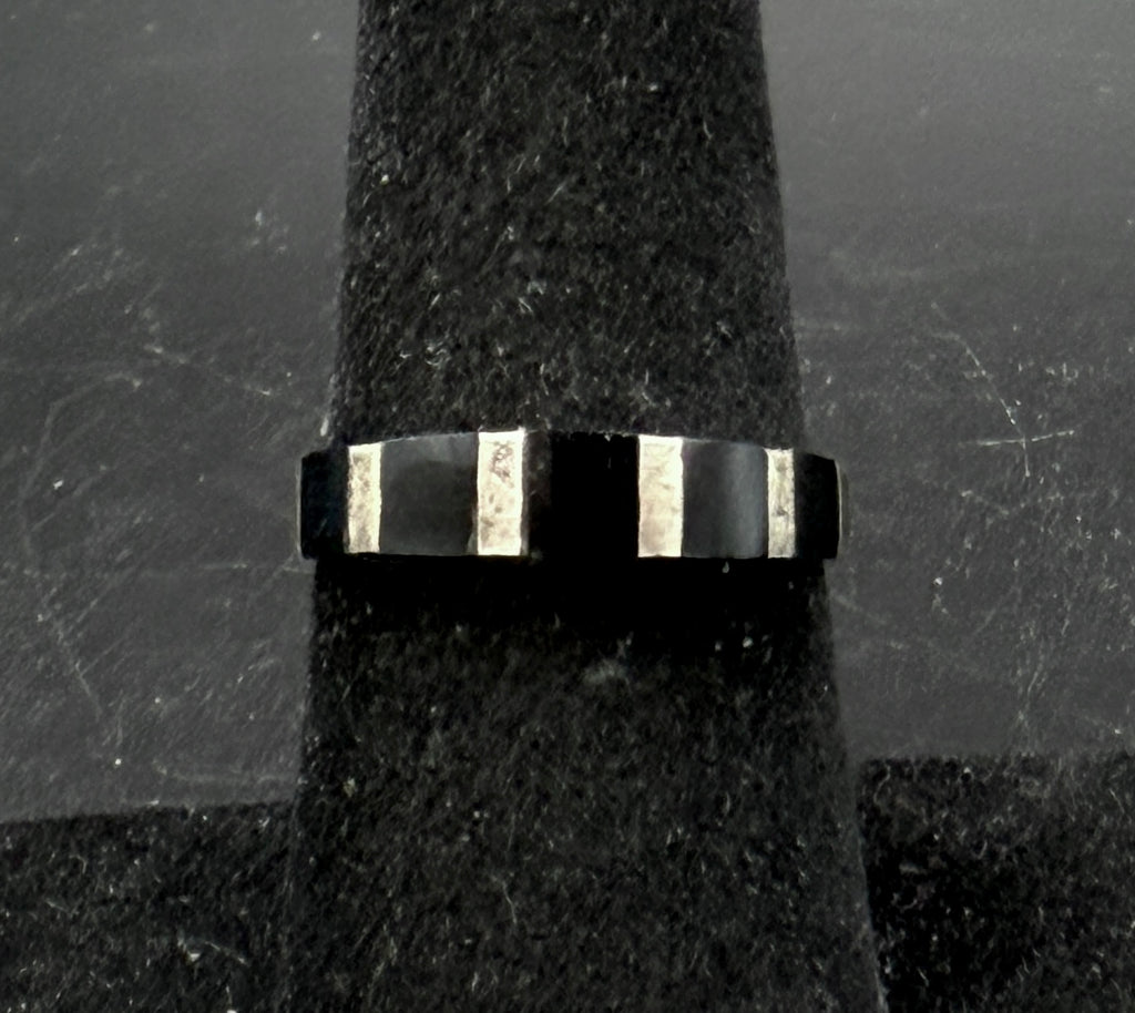 Vintage Handmade Inlaid Black Onyx Sterling Silver Band - Size 7.25