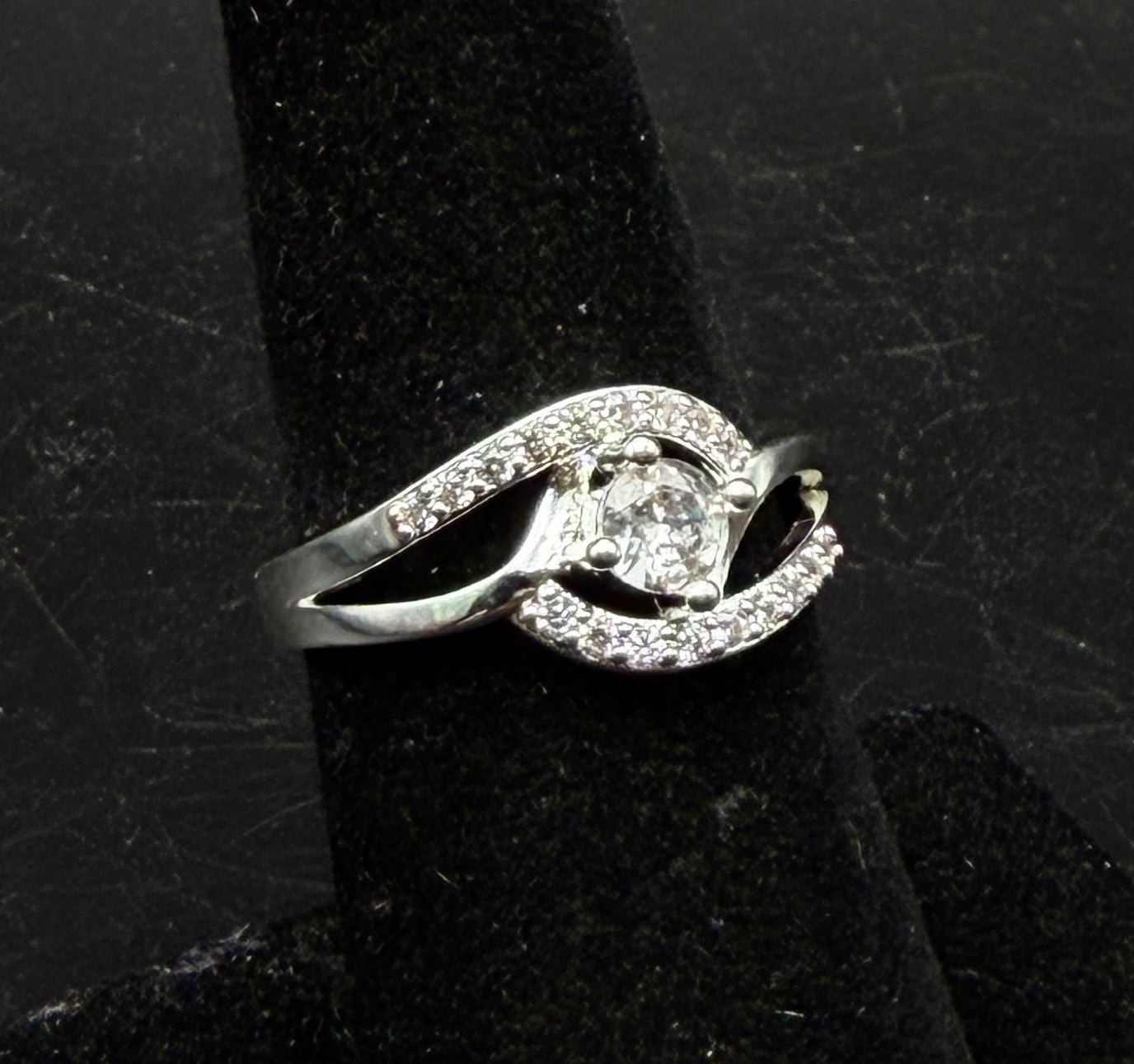 Vintage Sterling Silver Crystals Ring - Size 6.5