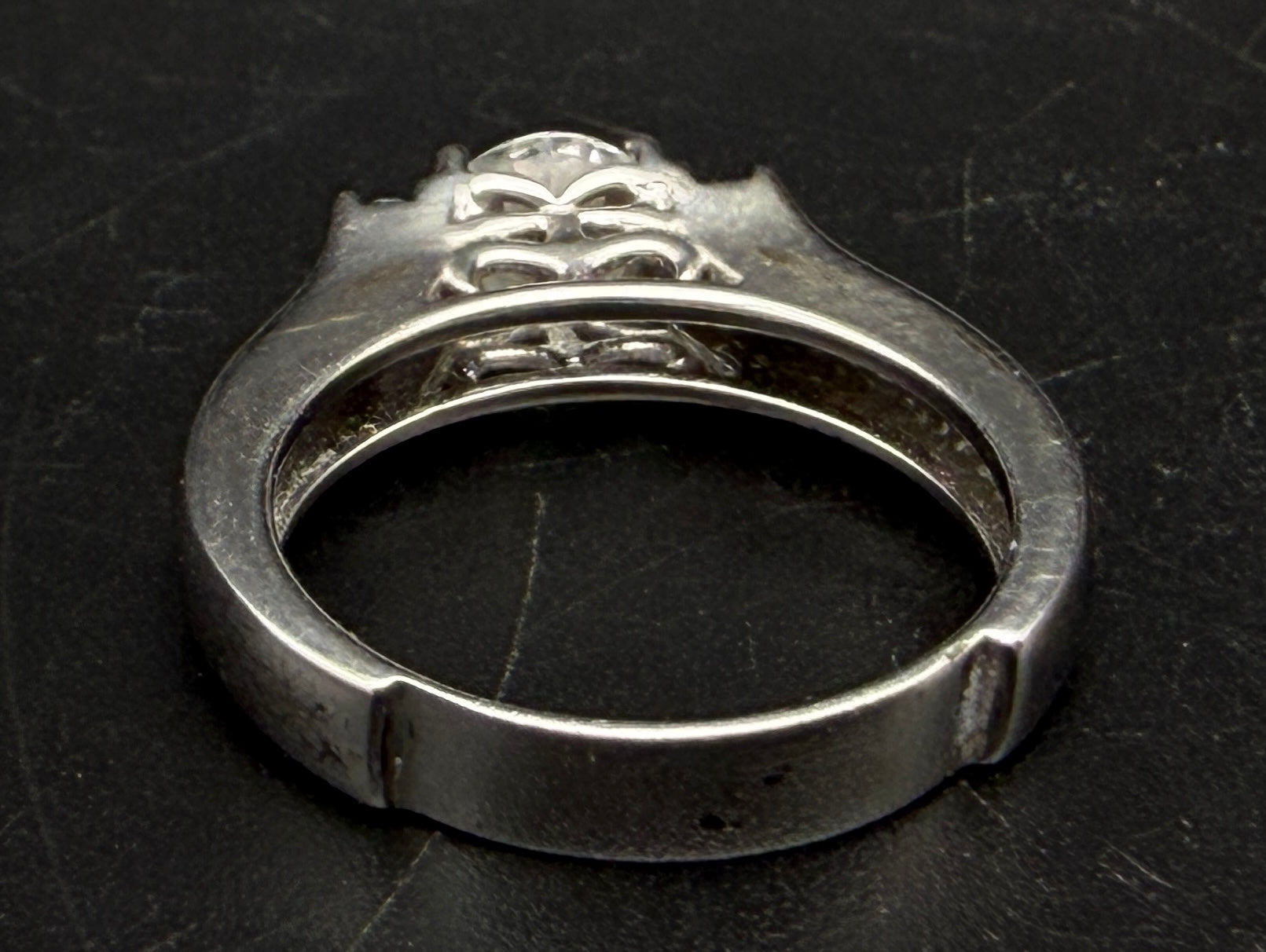 Vintage Sterling Silver Cubic Zirconia Ring - Size 6.25