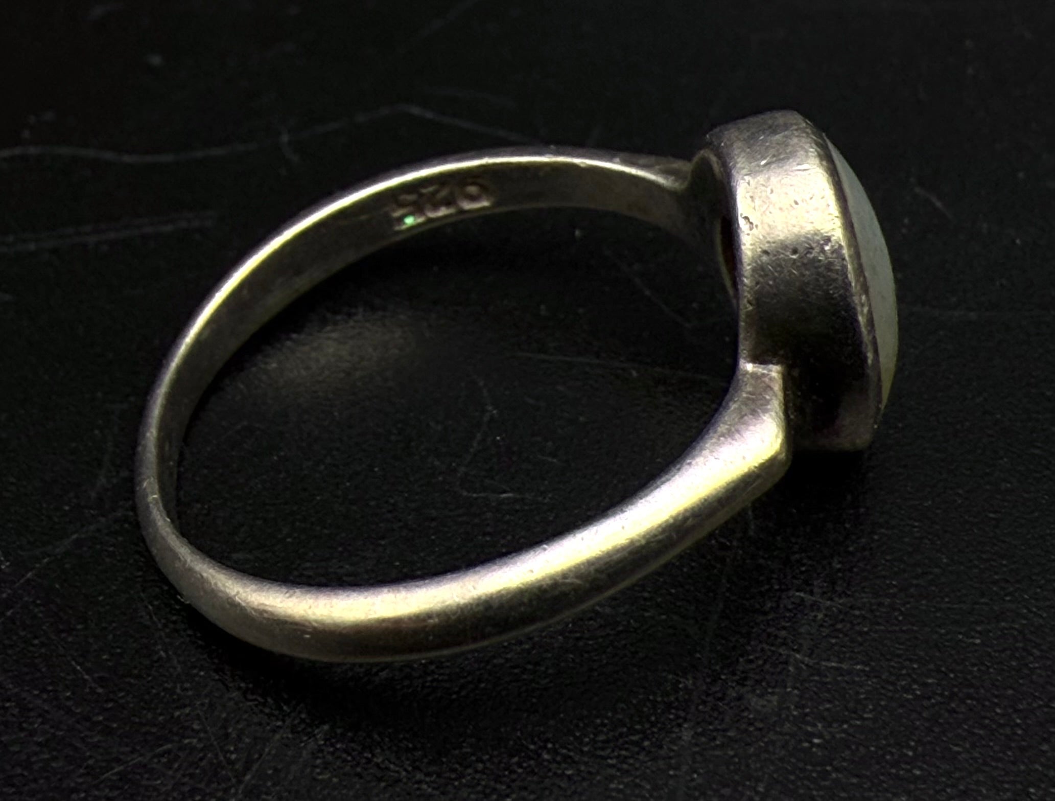 Vintage Sterling Silver Mother of Pearl Ring - Size 6