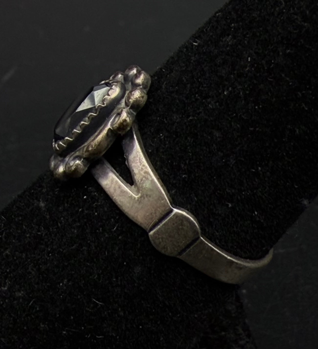 Wheeler Mfg - Vintage Sterling Silver and Hematite Ring - Size 7