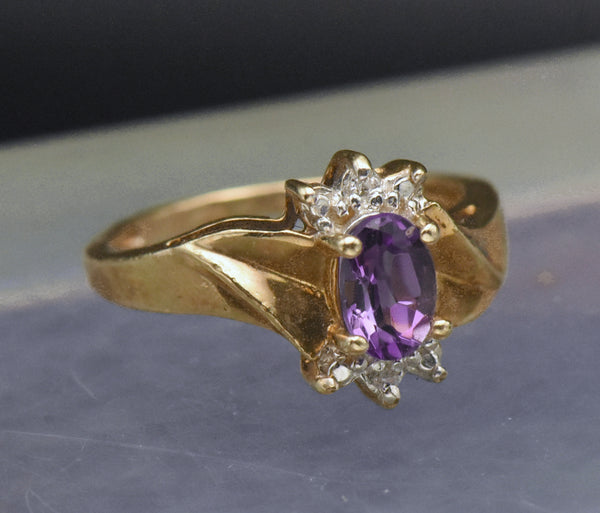 Vintage 10k Gold Amethyst and Diamonds Ring - Size 3