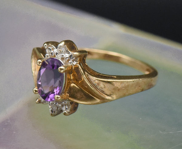 Vintage 10k Gold Amethyst and Diamonds Ring - Size 3