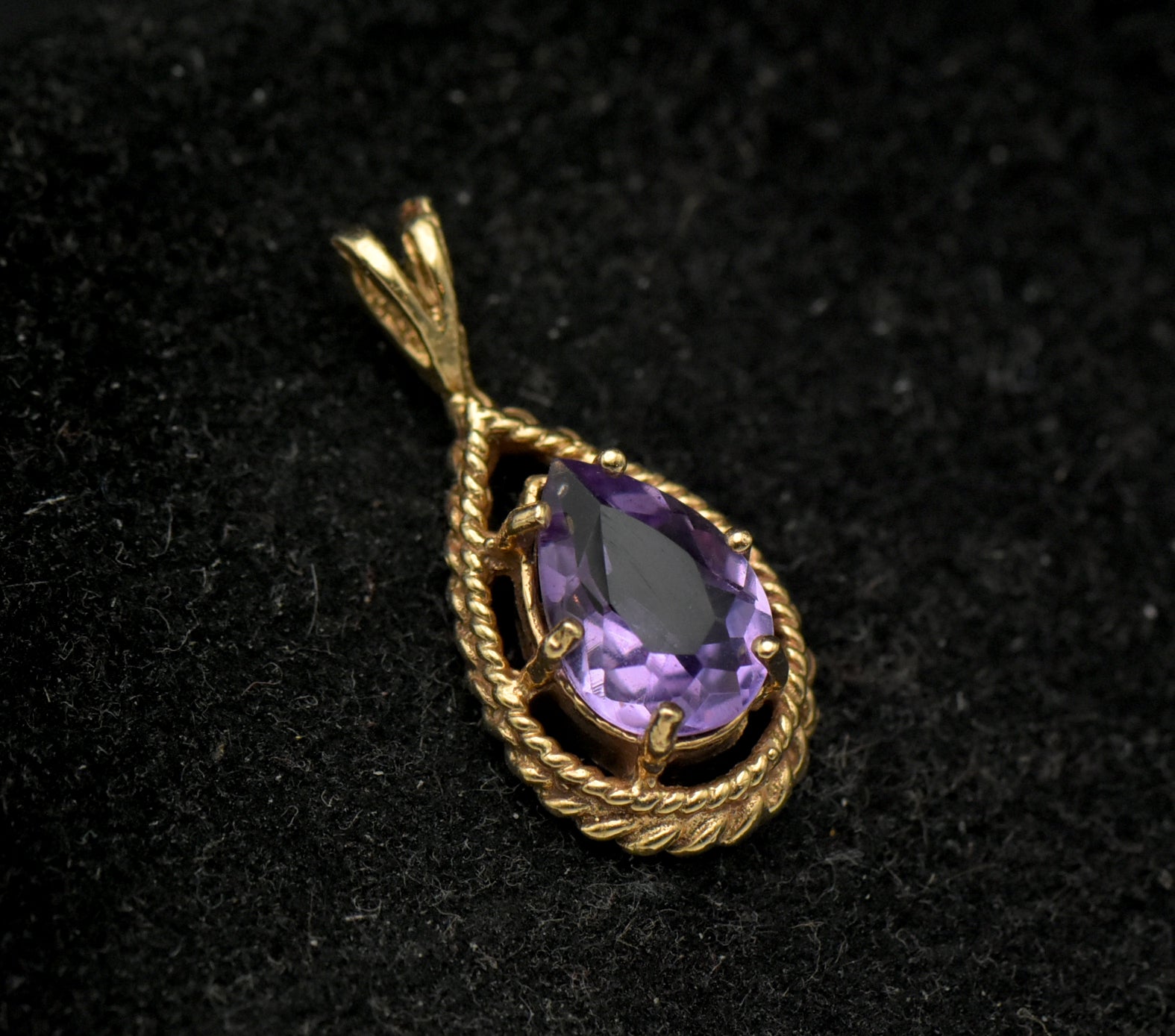 Vintage 14k Gold Amethyst Pendant