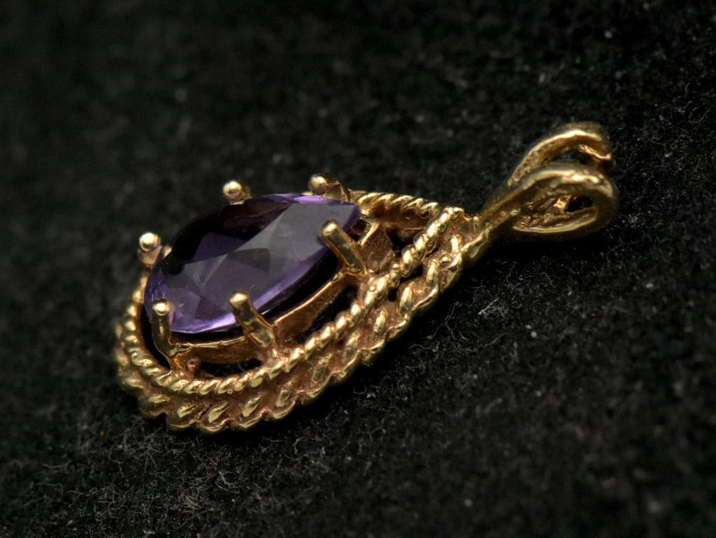 Vintage 14k Gold Amethyst Pendant