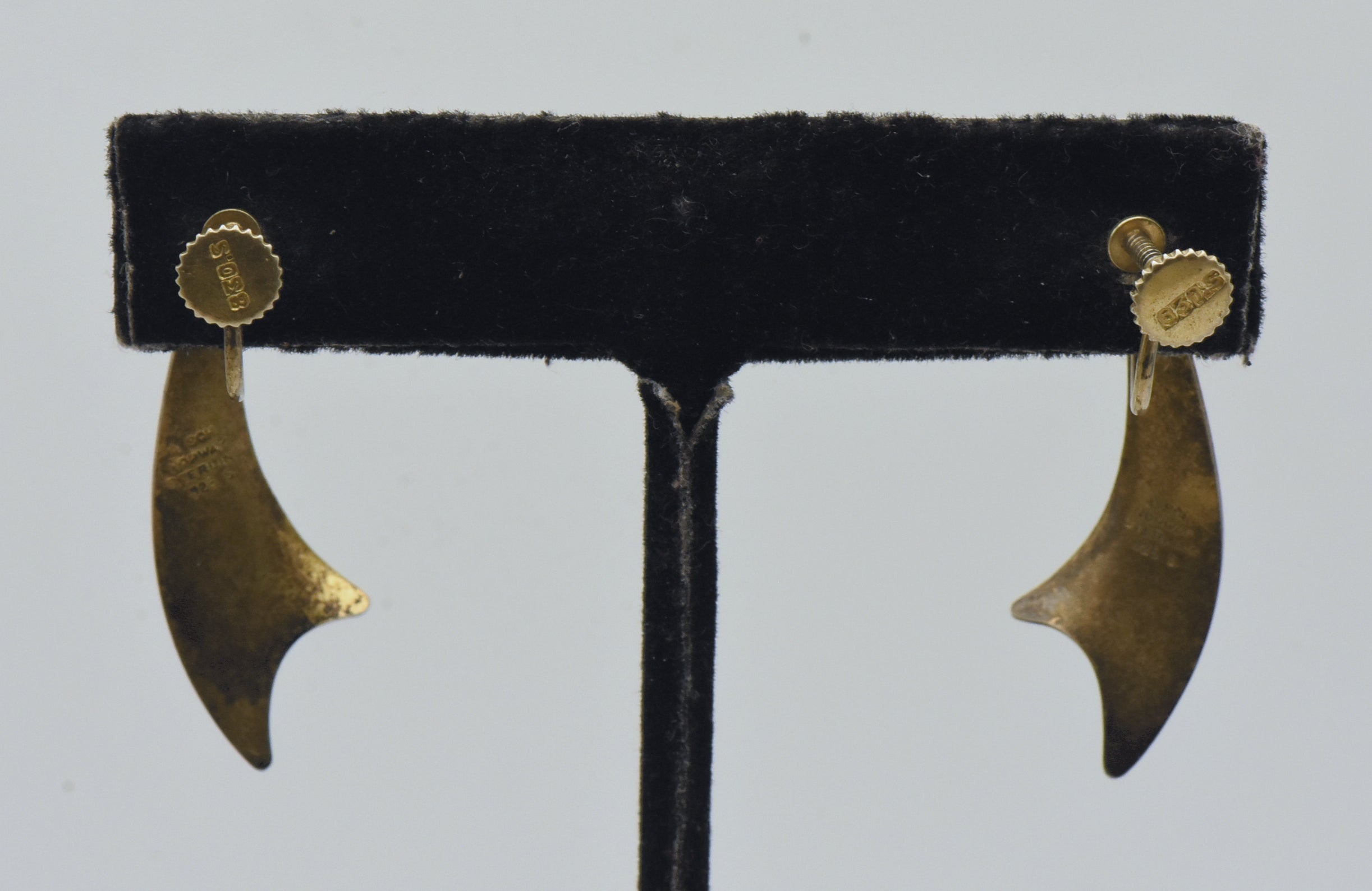 Albert Scharning - Vintage Sterling Silver and Enamel Screw Back Earrings