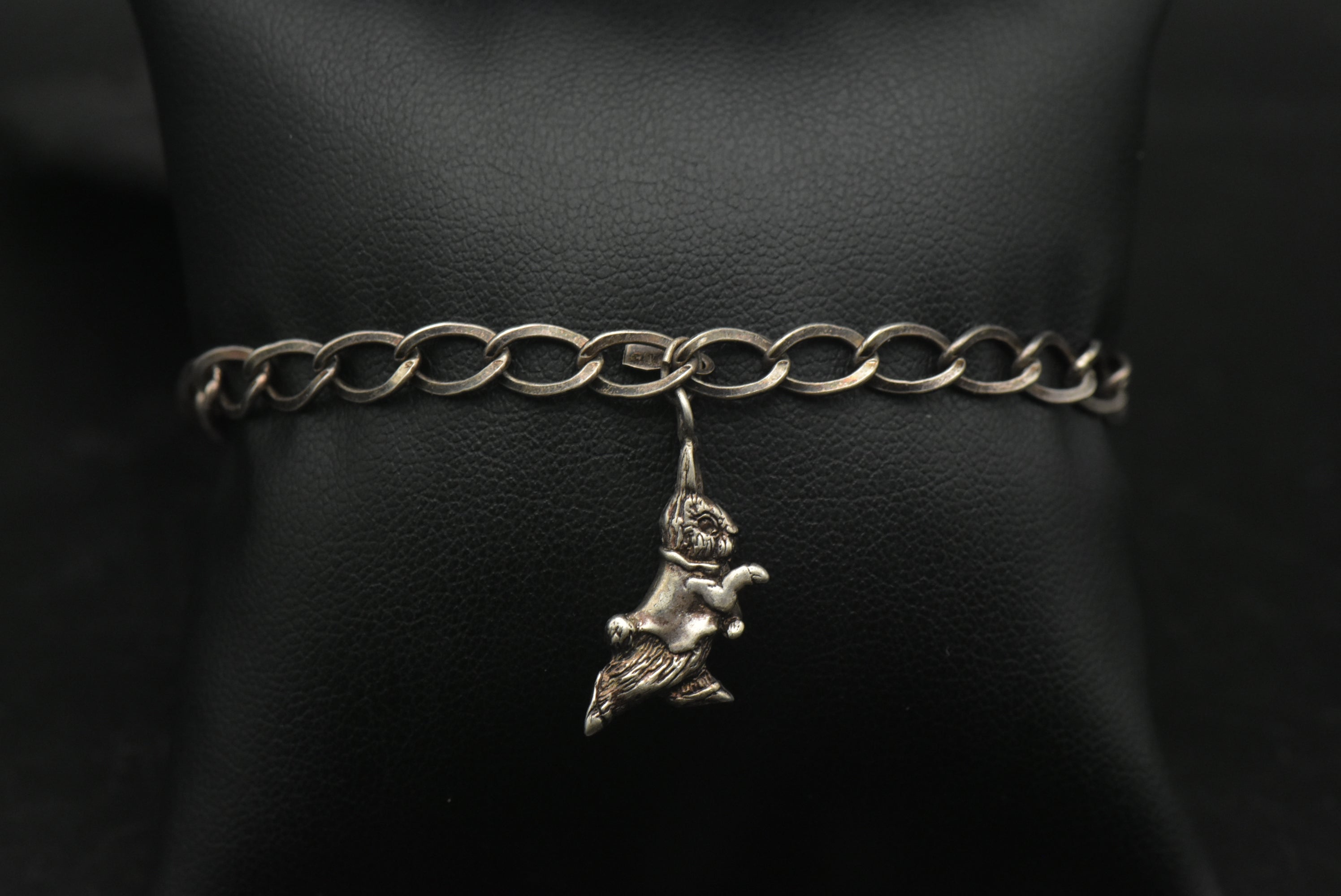 Vintage Sterling Silver White Rabbit Alice in Wonderland Charm Bracelet - 7.25"