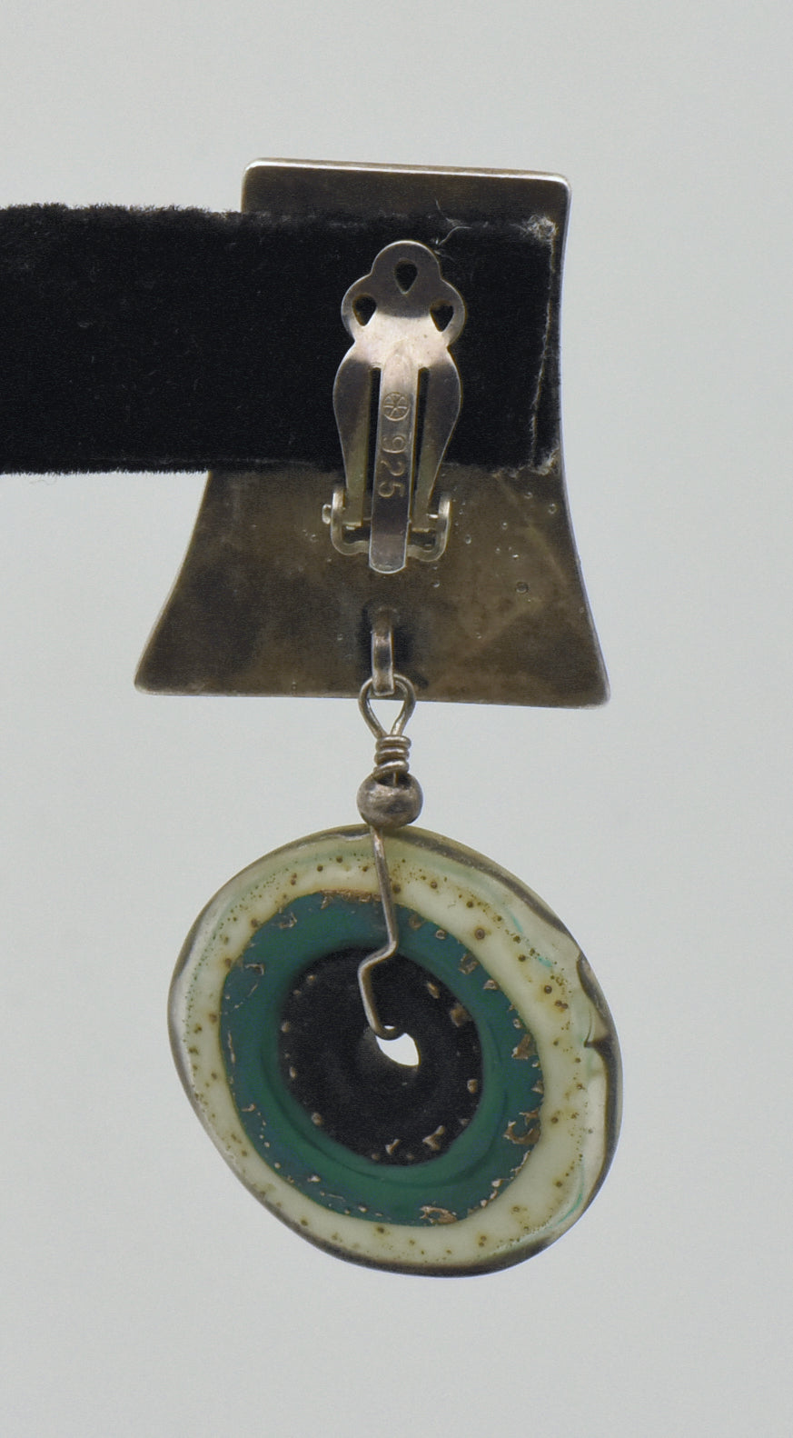 UNMATCHED Vintage Handmade Unusual Design Sterling Silver Clip-On Earring