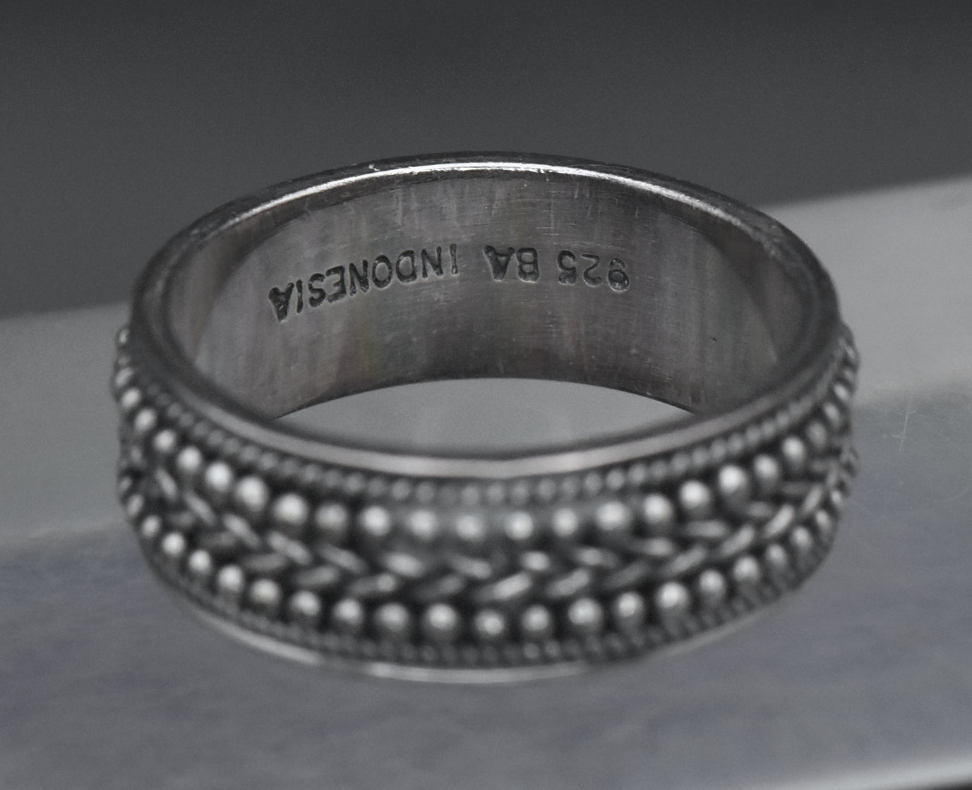 Vintage Sterling Silver Intricate Design Band - Size 8.75