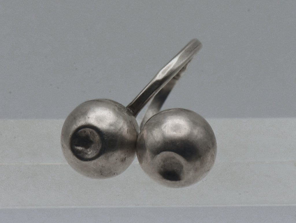 Vintage Handmade Sterling Silver Ball Bypass Ring - Damage