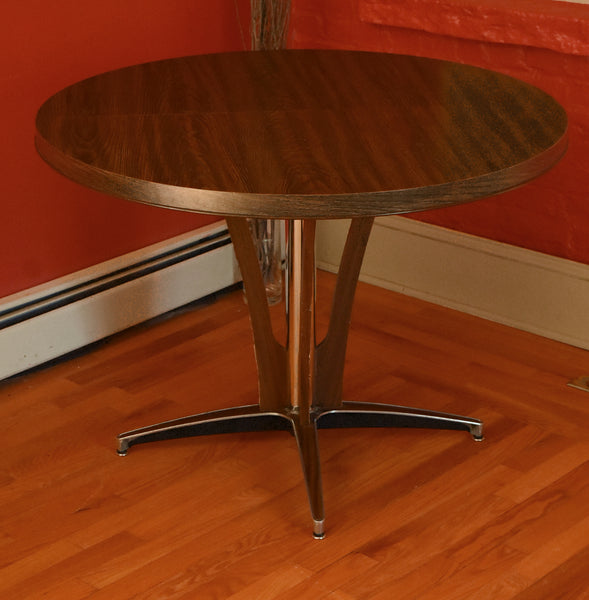 Brody Seating Company - Vintage Expandable Dining Table