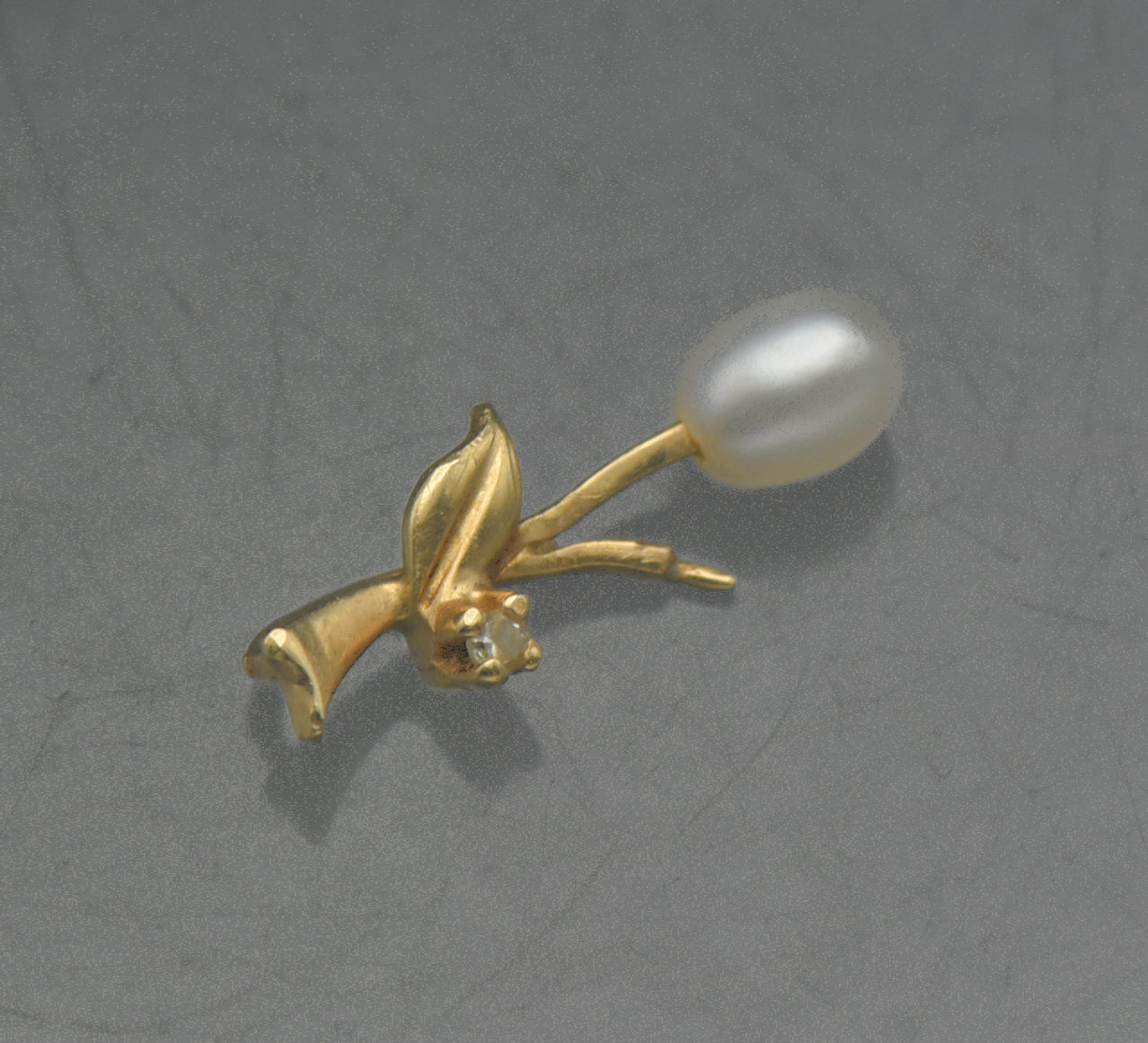 Vintage 14k Gold Pearl and Diamond Foliate Pendant AS IS