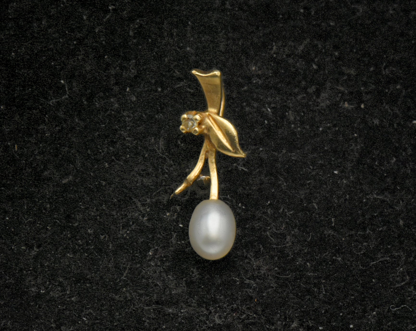 Vintage 14k Gold Pearl and Diamond Foliate Pendant AS IS