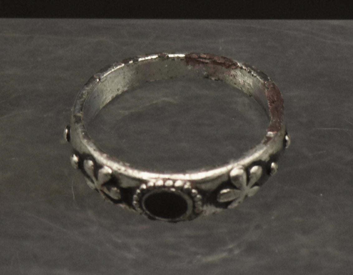 Vintage Silver Plated and Enamel Band - Size 5.25 (DAMAGED)