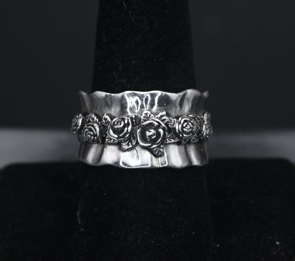 Vintage Sterling Silver Floral Bouquet Wide Band - Size 7.75