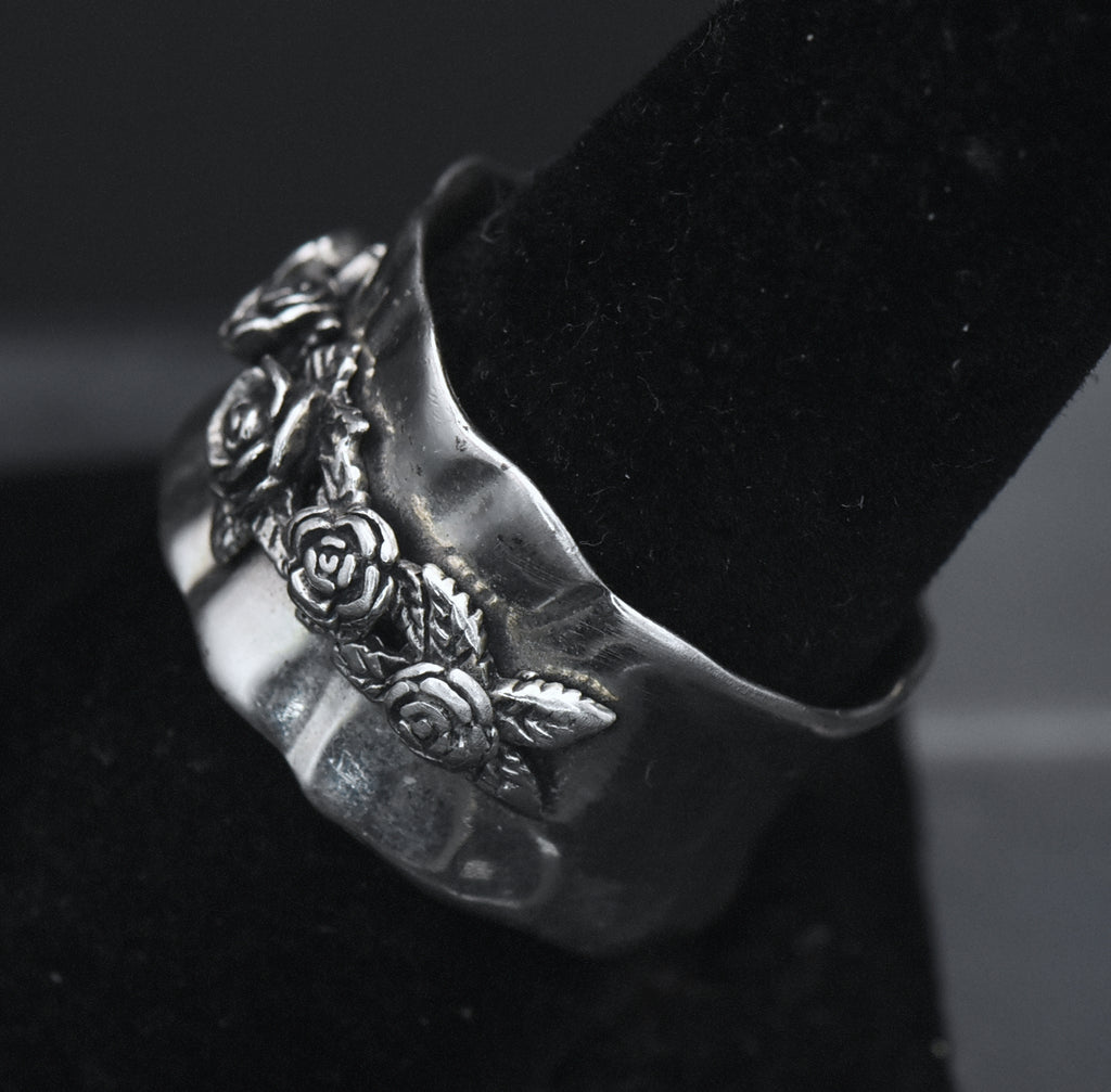 Vintage Sterling Silver Floral Bouquet Wide Band - Size 7.75