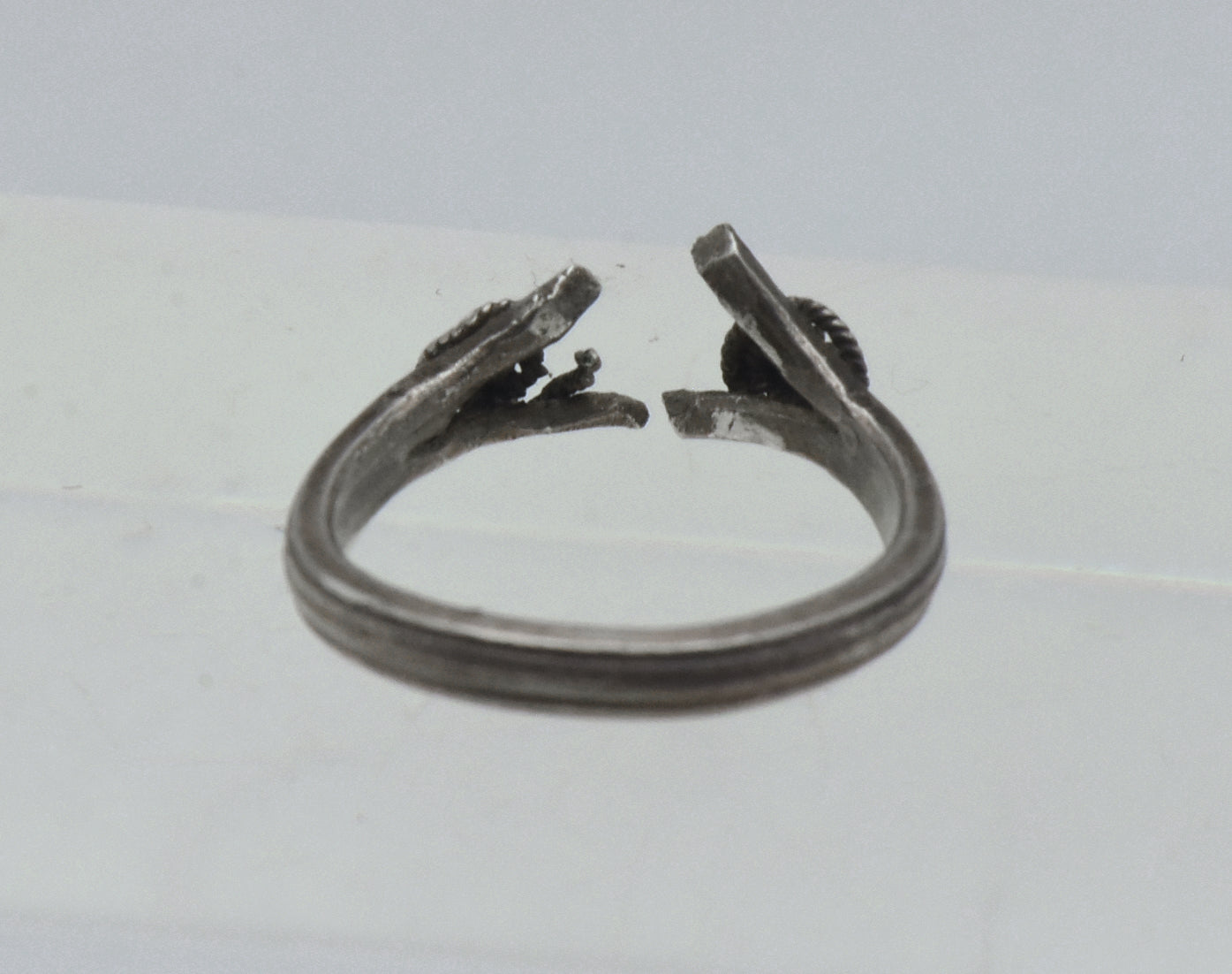 Vintage Handmade Sterling Silver Ring - Size 2.5 BROKEN