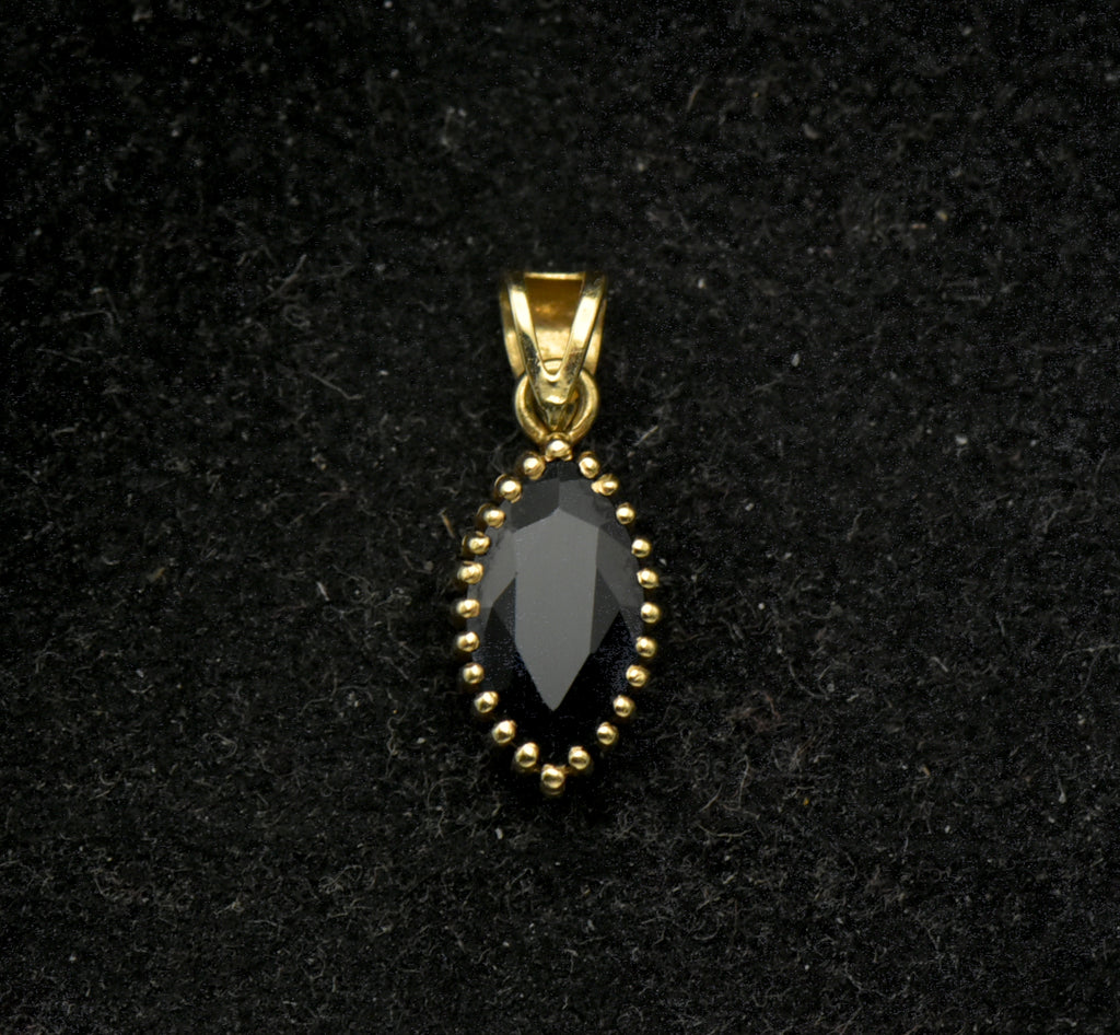 Vintage 14k Gold Blue Sapphire Pendant