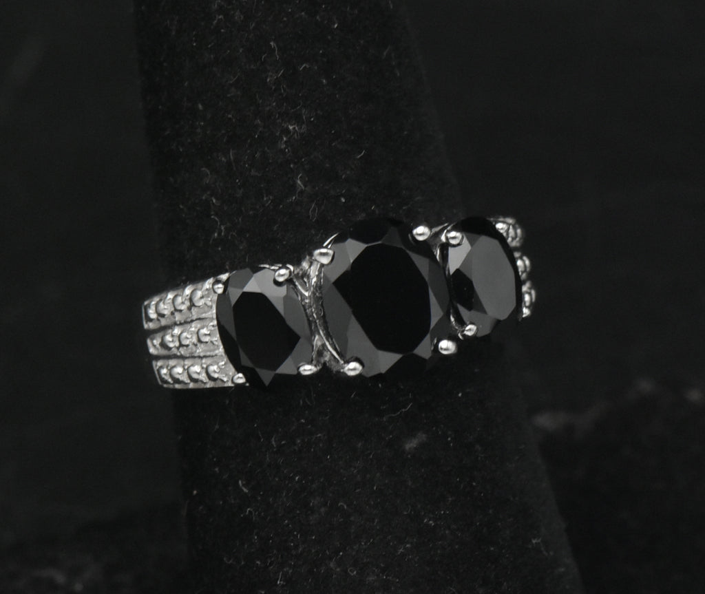 Vintage Sterling Silver Black Tourmaline Ring - Size 7
