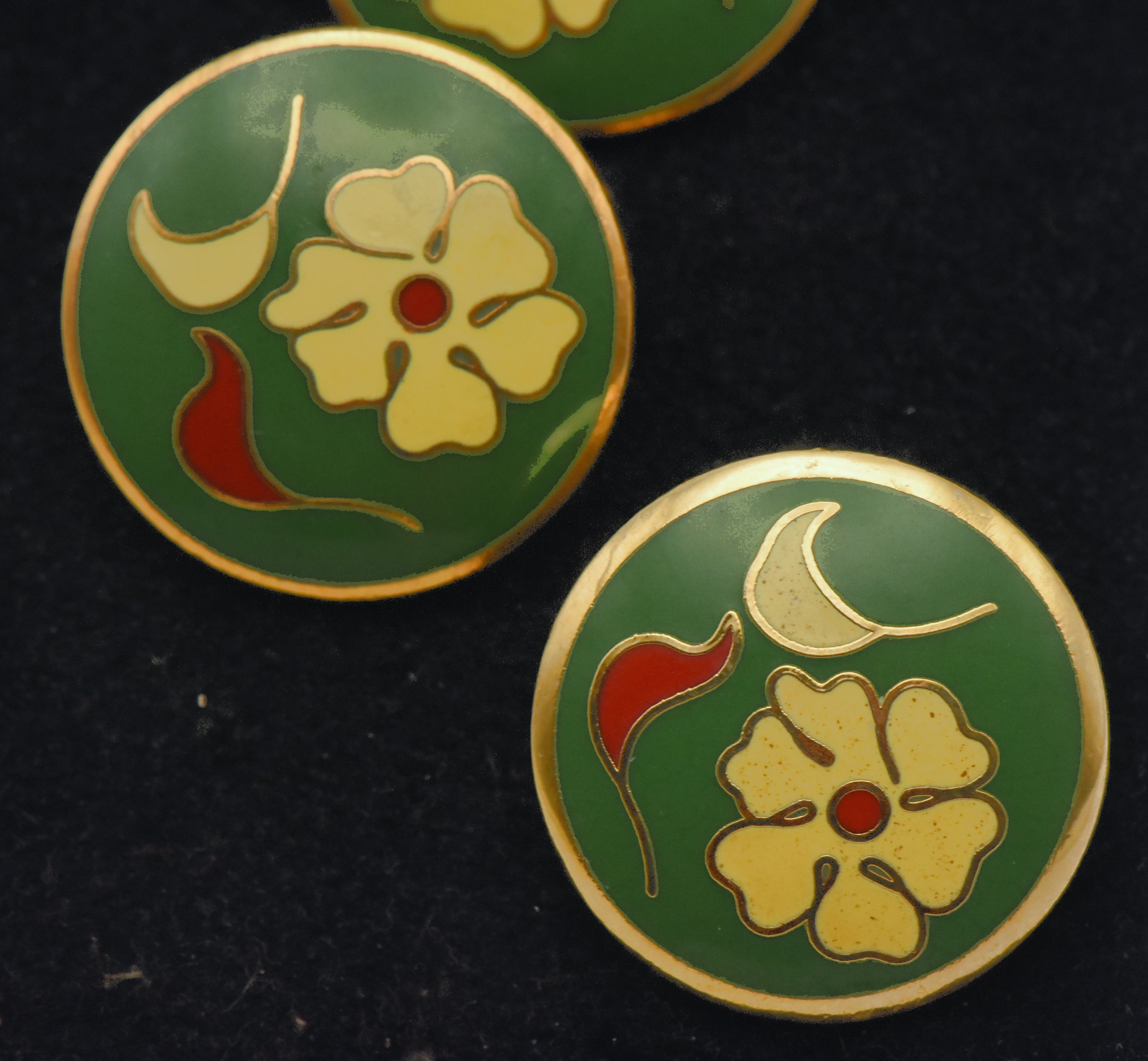 La Mode - Vintage Brass and Enamel Floral Buttons