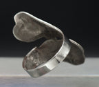 Vintage Handmade Sterling Silver Crushed Stone Bypass Ring - Size 7.5+