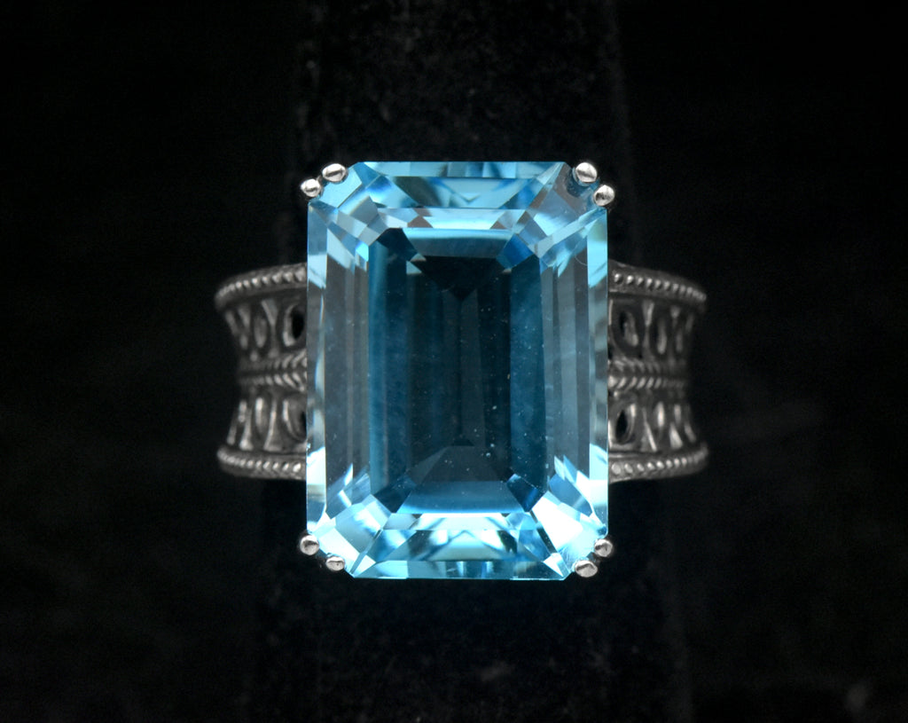 Vintage Large Blue Topaz Sterling Silver Ring - Size 6