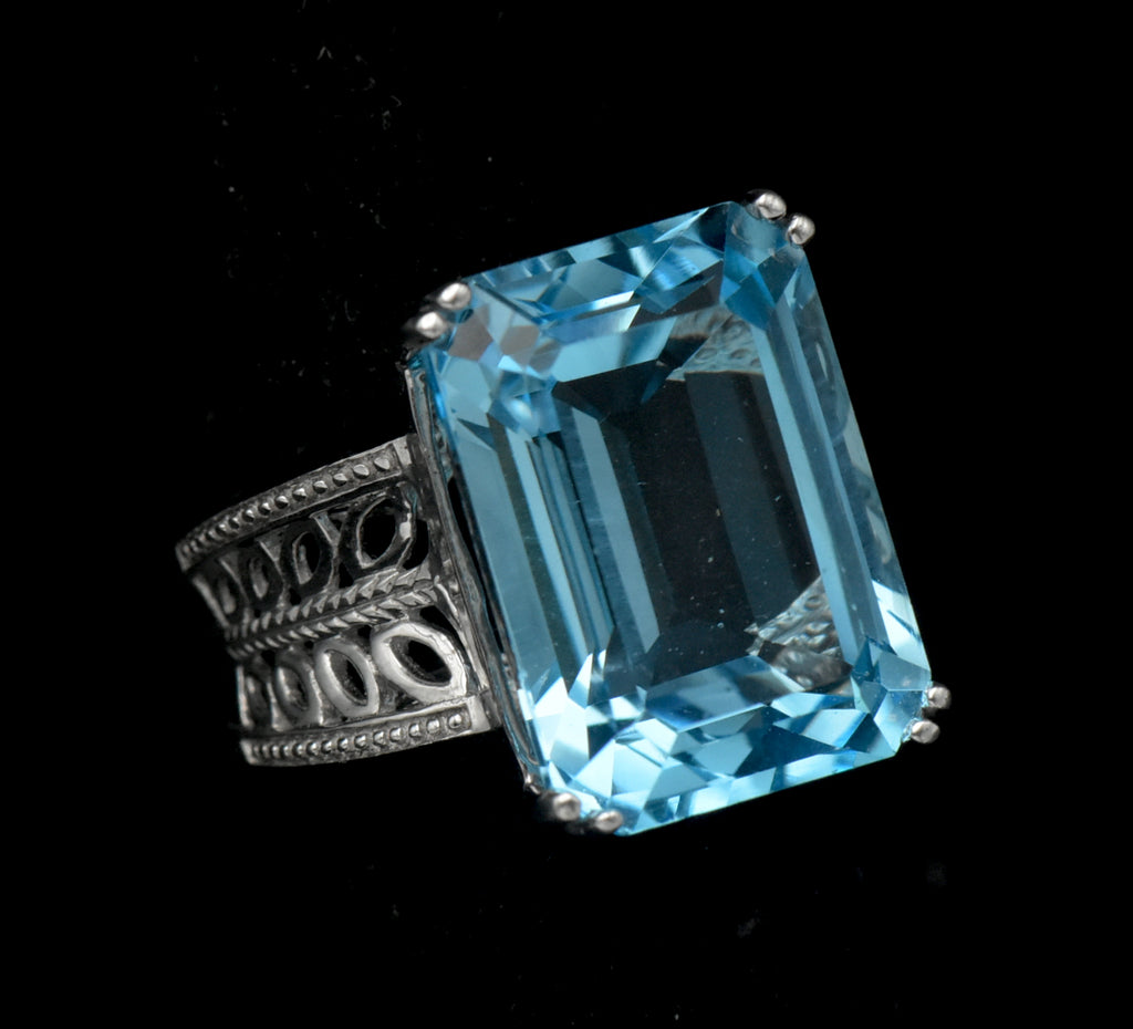 Vintage Large Blue Topaz Sterling Silver Ring - Size 6