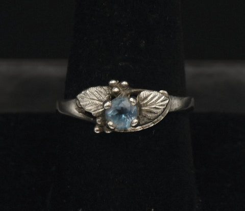 Vintage Blue Topaz Sterling Silver Ring - Size 8.75