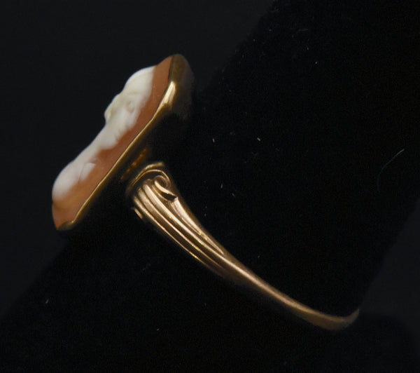 Vintage 10k Gold Cameo Ring - Size 8.5