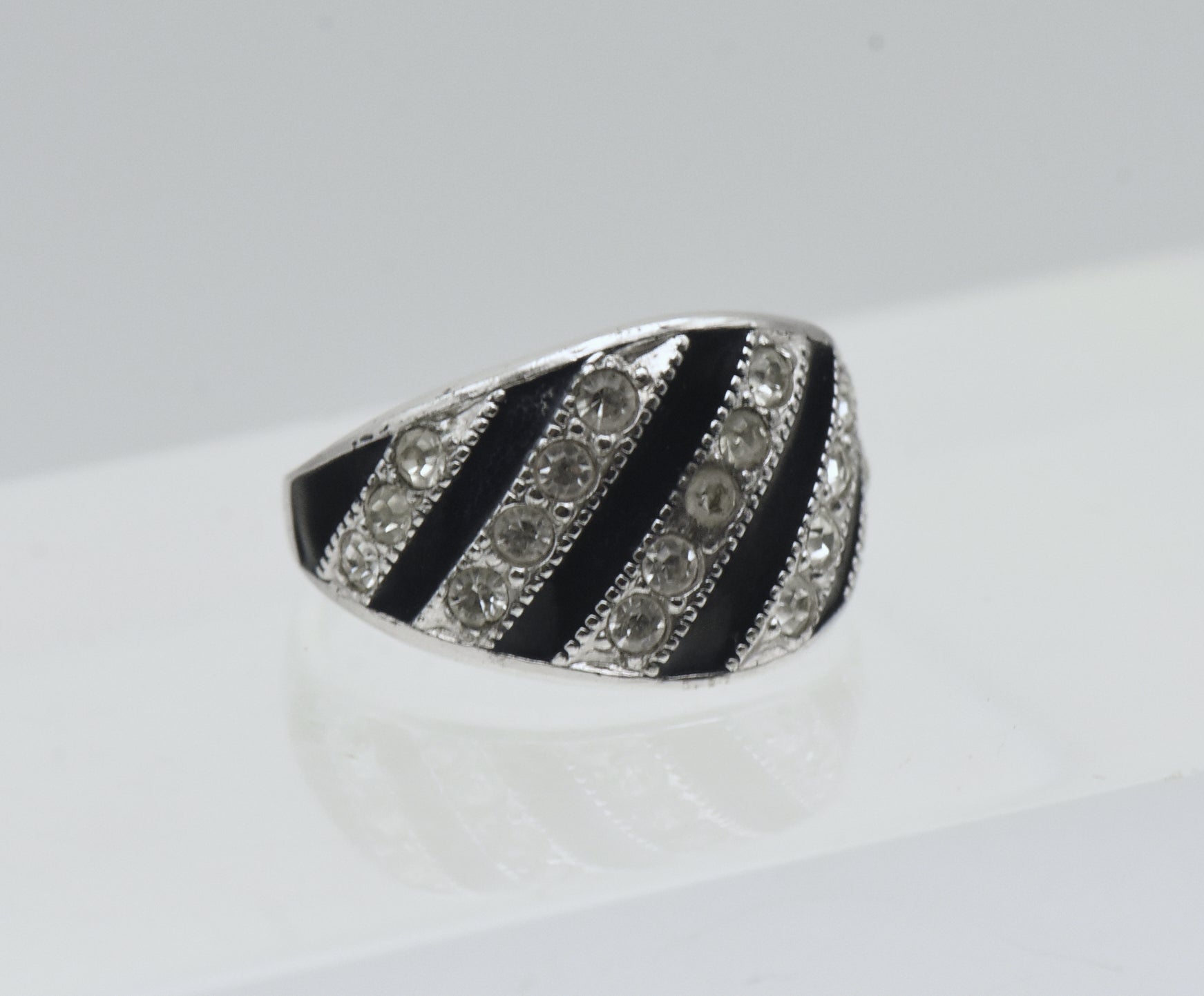 Vintage Sterling Silver Rhinestone and Enamel Ring - Size 5