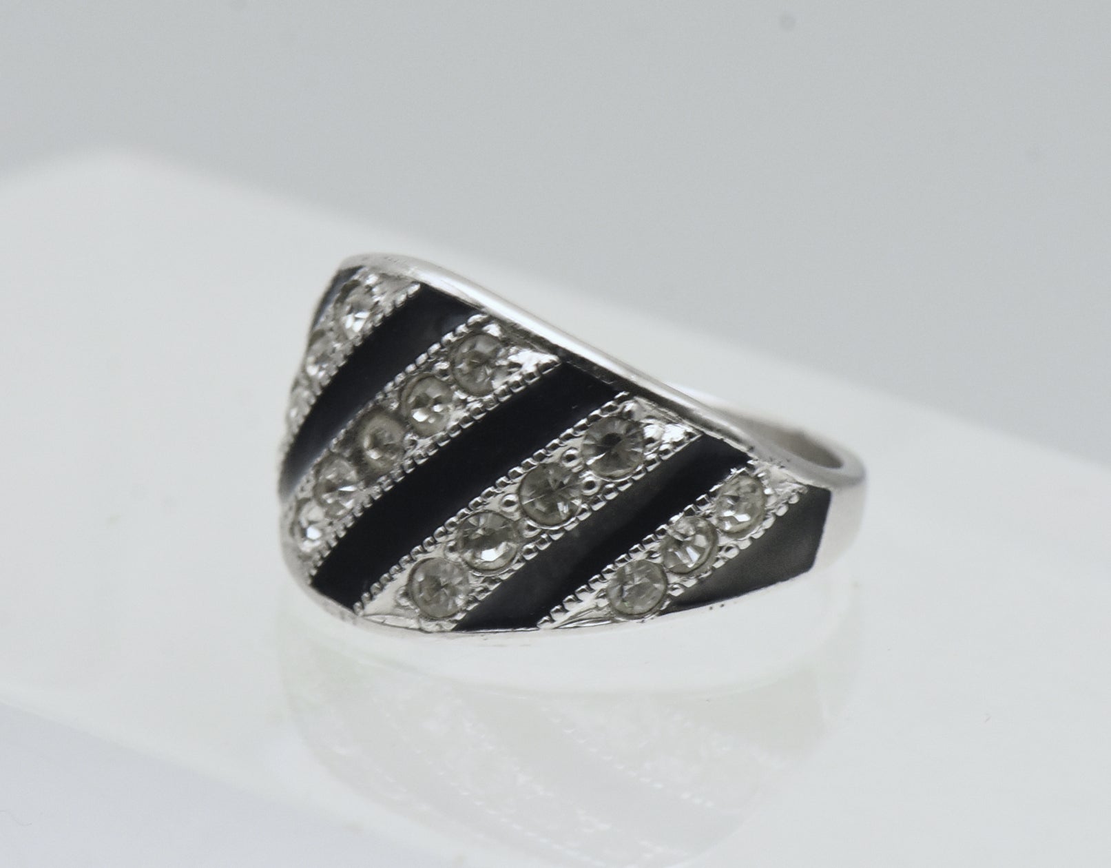 Vintage Sterling Silver Rhinestone and Enamel Ring - Size 5