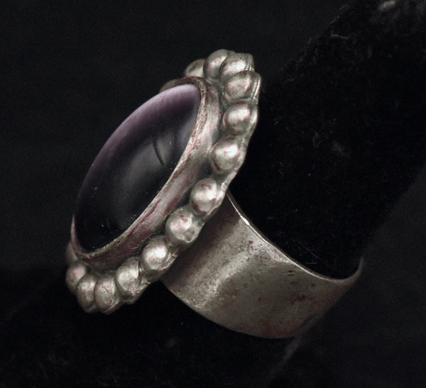 Vintage Handmade Sterling Silver Purple Cat's Eye Glass Ring - Size 6.25