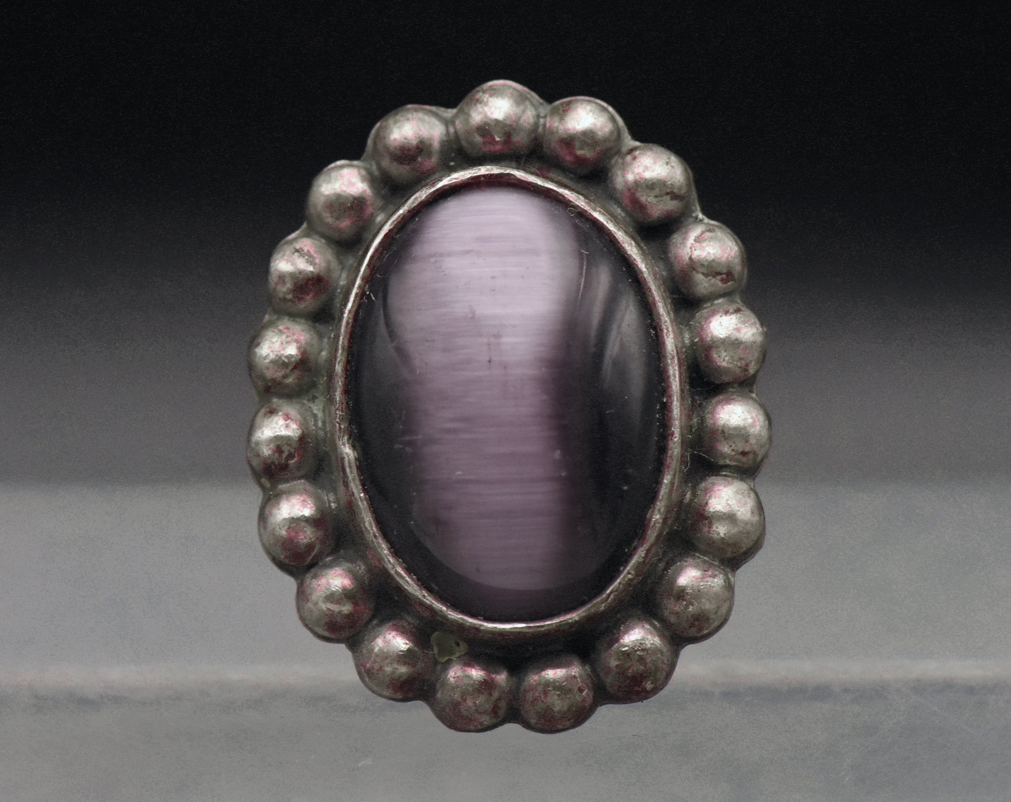 Vintage Handmade Sterling Silver Purple Cat's Eye Glass Ring - Size 6.25