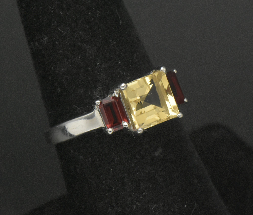 Vintage Citrine and Garnet Sterling Silver Ring - Size 7