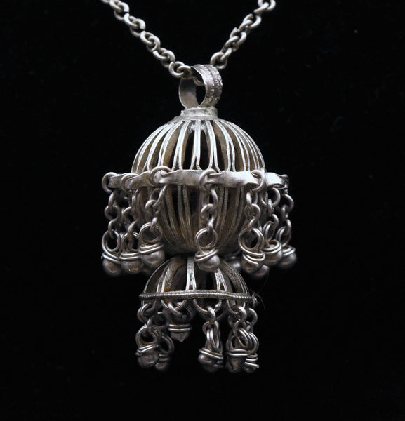Vintage Silver Tone Metal Dangle Cage Pendant Chain Necklace - 29"