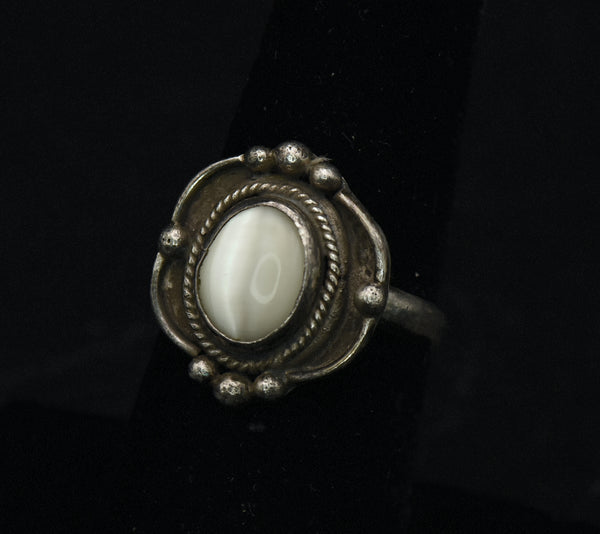 Vintage Sterling Silver Cat's Eye Glass Ring - Size 6.75