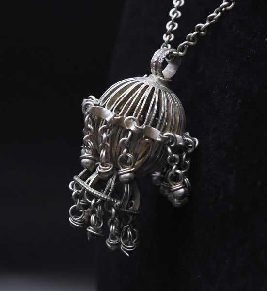 Vintage Silver Tone Metal Dangle Cage Pendant Chain Necklace - 29"