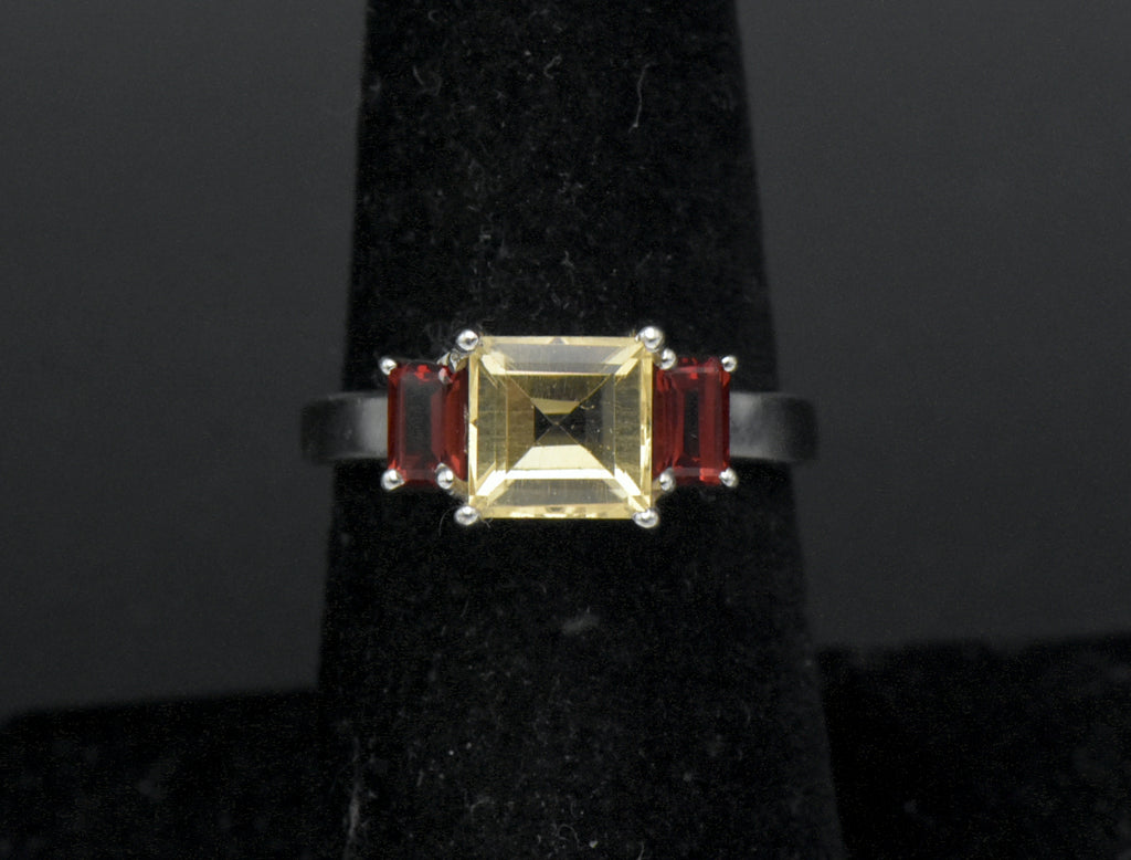 Vintage Citrine and Garnet Sterling Silver Ring - Size 7