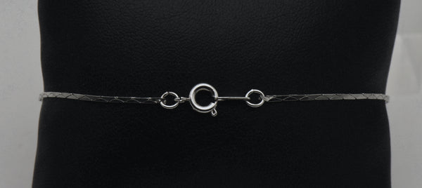 Vintage Silver Tone Metal Cobra Link Bracelet