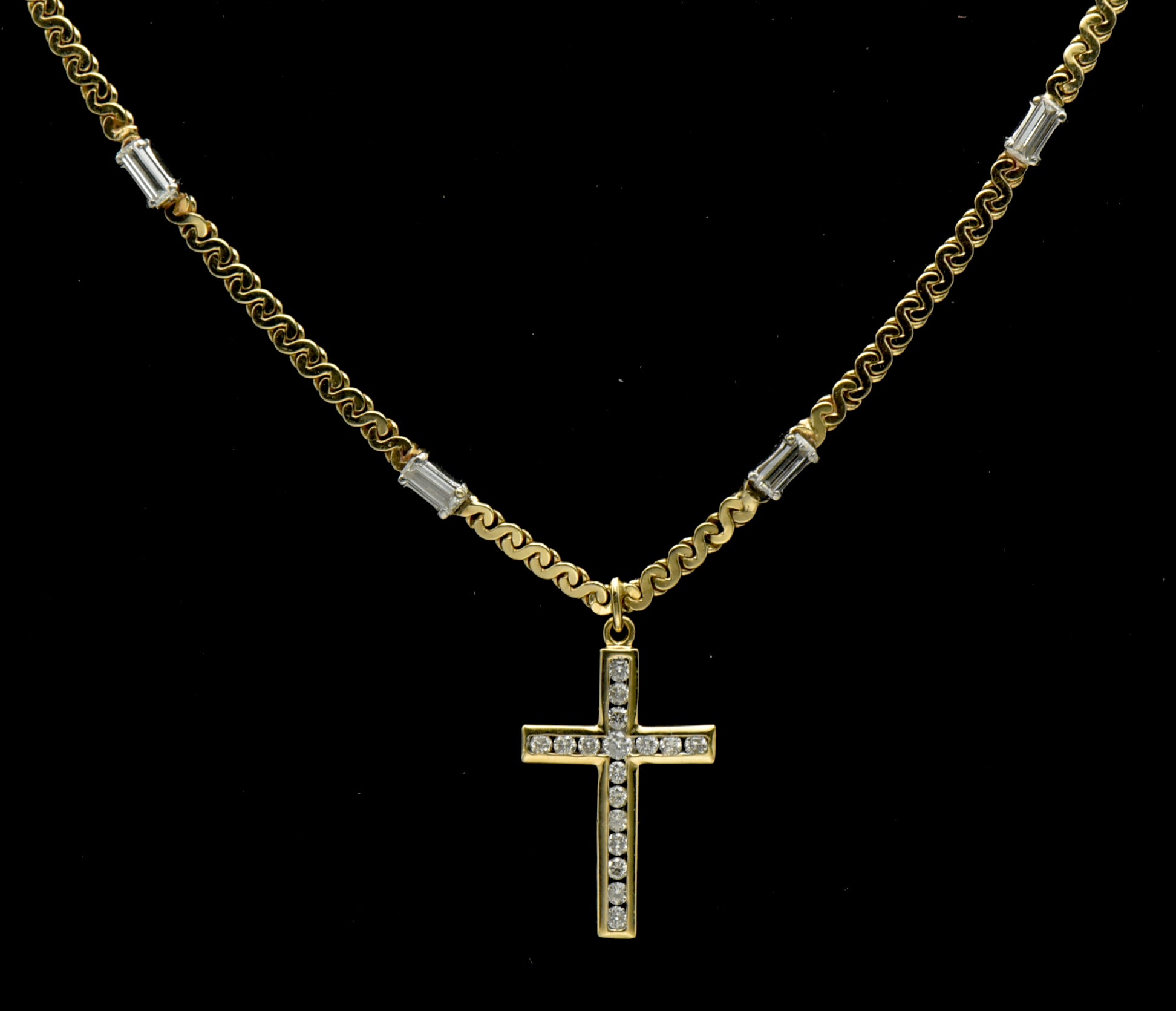 Vintage 14k Gold Diamond Studded Cross Pendant Chain Necklace - 16.75"