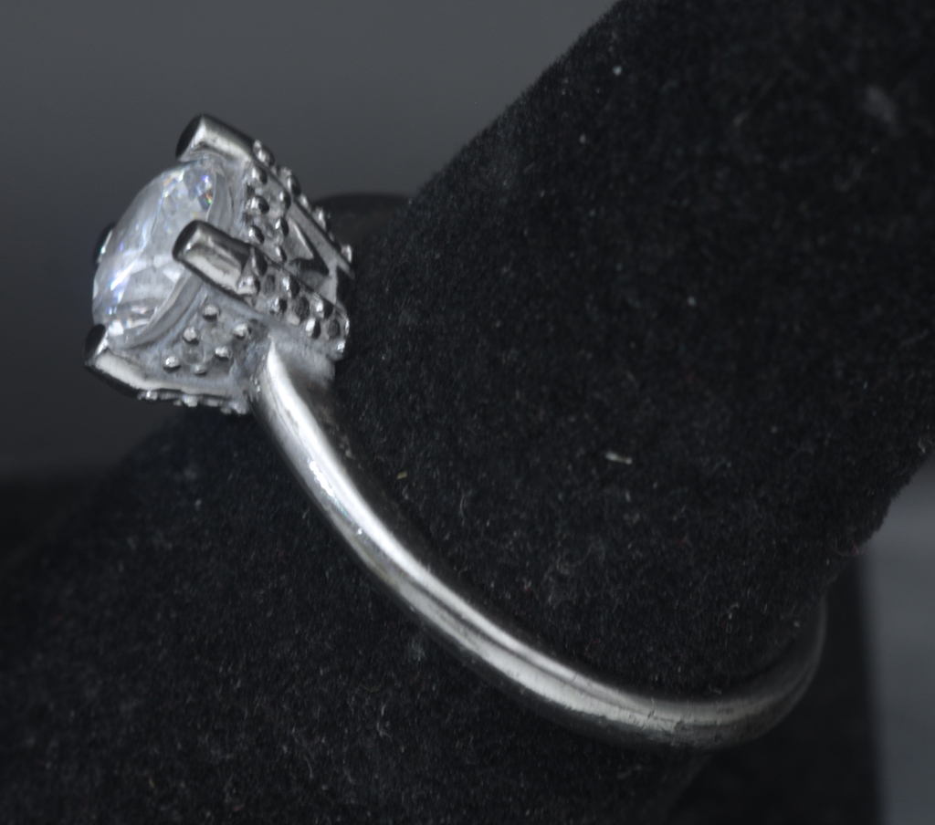 Vintage Sterling Silver Crystal Solitaire Ring - Size 7