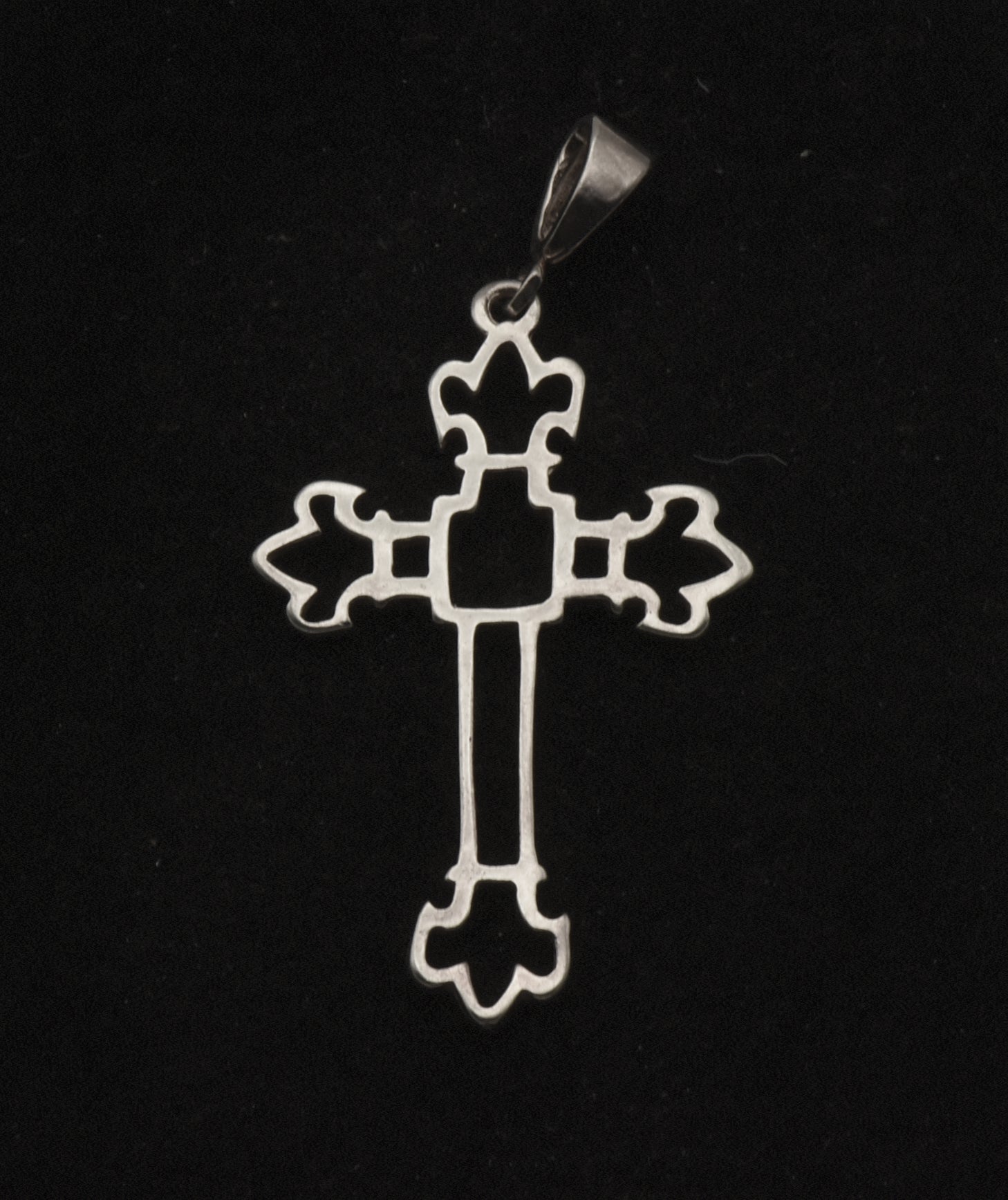 Vintage Sterling Silver Cross Pendant