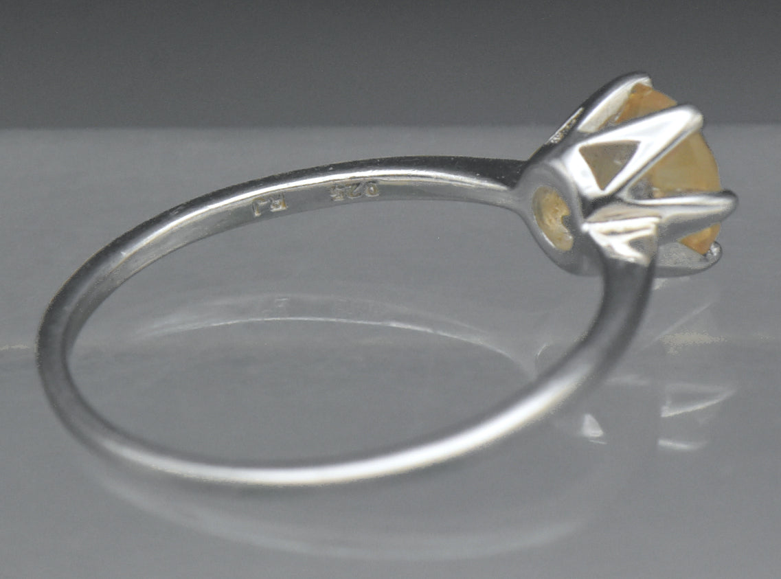 Vintage Citrine Sterling Silver Solitaire Ring - Size 8.5