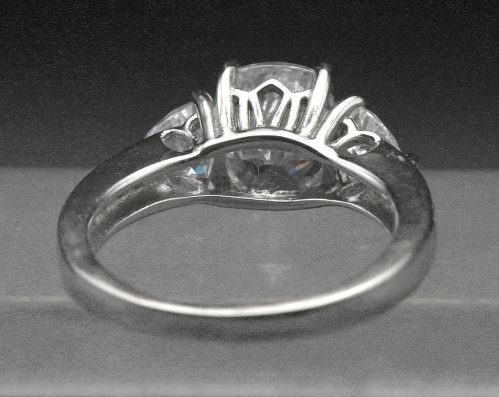 Vintage Cushion Cut Cubic Zirconia Sterling Silver Ring - Size 7
