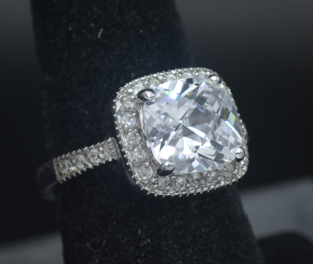 Vintage Rhodium Plated CZ Halo Ring - Size 7.25