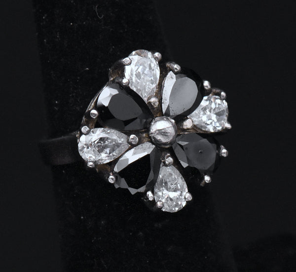 Vintage Sterling Silver Black and Colorless CZ Ring - Size 4.75