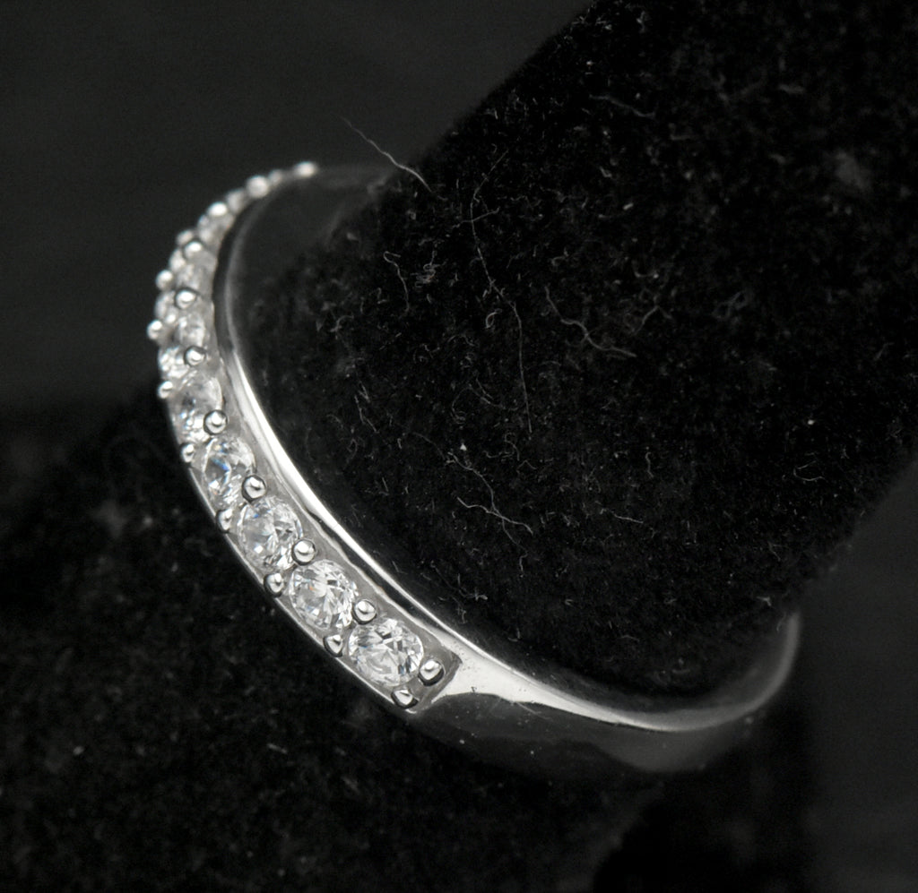 Vintage Sterling Silver Cubic Zirconia Ring - Size 7